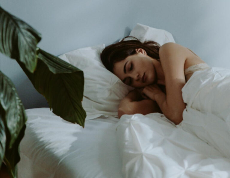 8 Subtle Signs A Virgo Woman Misses You